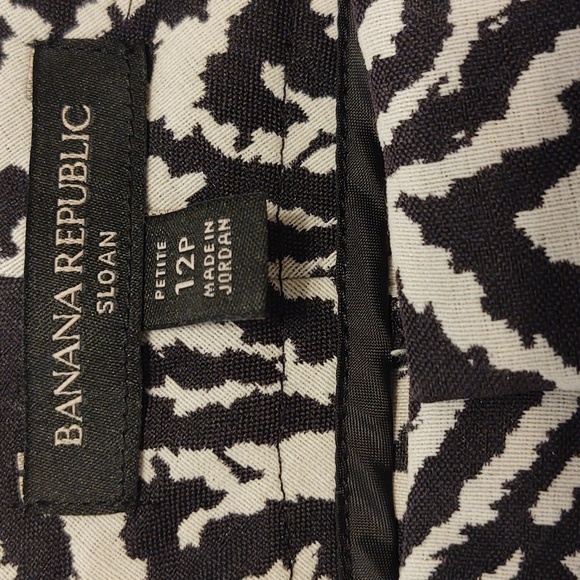 Banana Republic Sloan Zebra design women's pants - Picture 4 of 4